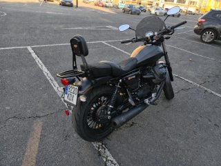 Moto Guzzi V9 Bobber