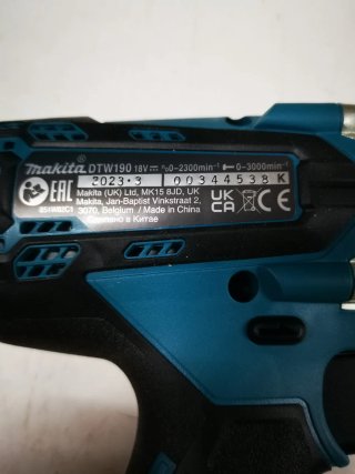 Llave de impacto makita 18v