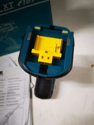 Llave de impacto makita 18v