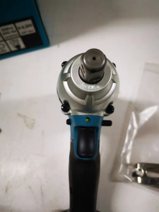Llave de impacto makita 18v