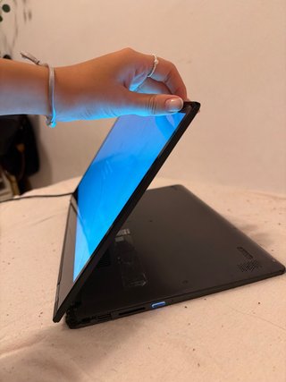 Lenovo Yoga Convertible (Pantalla Táctil/Girable)