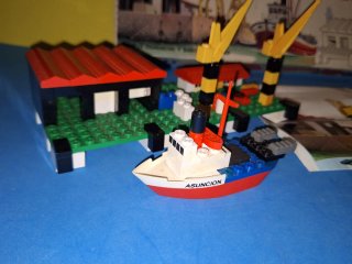TENTE Exin 0621 Muelle Comercial y Barco Pesquero