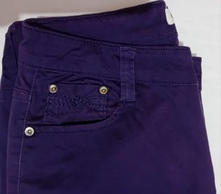 Pantalón morado