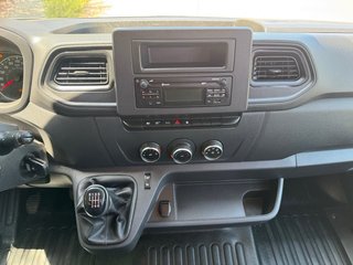 ALQUILER RENAULT  MASTER 9 PLAZAS + CARGA 150CV /