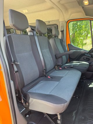 ALQUILER RENAULT  MASTER 9 PLAZAS + CARGA 150CV /