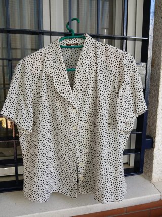 Blusa mujer Talla 48 Lunares Beige y Negro