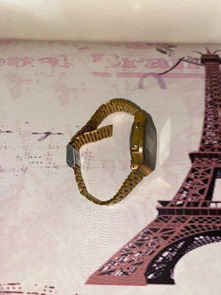 Reloj Casio Dorado