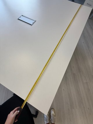 Mesa de oficina cuadrada grande