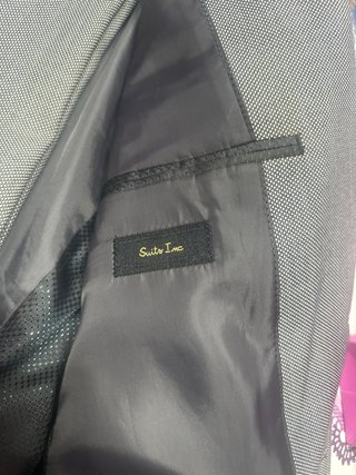 Traje gris hombre