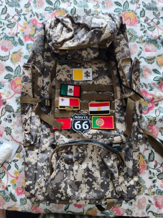 Mochila de viaje camuflaje