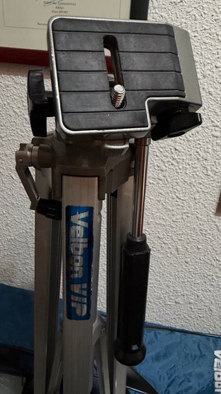 Trípode Velbon VIP