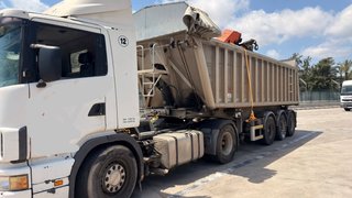 Tractora Scania 124L 360 + Bañera