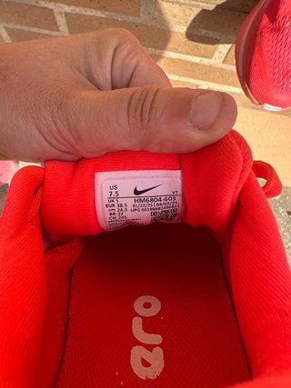 Zapatillas Nike Vomero 18 Correr Rojas/Rosa