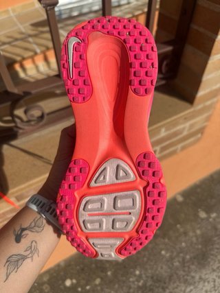 Zapatillas Nike Vomero 18 Correr Rojas/Rosa