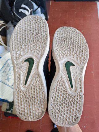 Nike Zapatillas Negras y Verdes Vertebrade