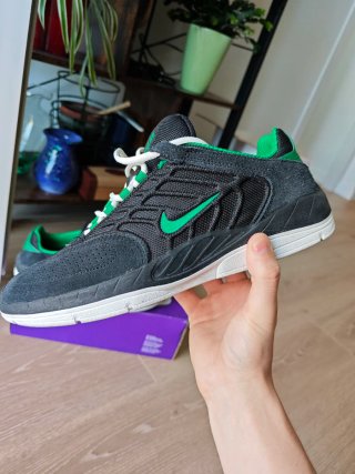 Nike Zapatillas Negras y Verdes Vertebrade