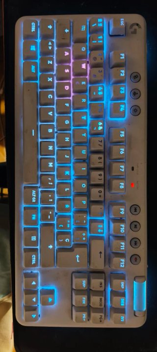 Teclado Gaming Logitech G715 K/DA Blanco