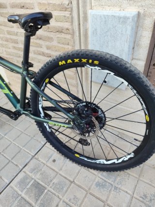 Bicicleta Scott Roxter 24-26 Suspension FOX