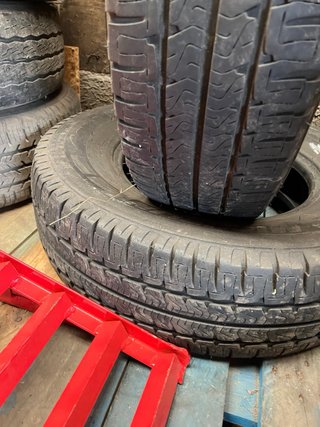 2 Neumáticos Michelin 225/75R16C 116Q
