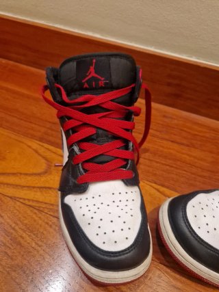 Scarpe Jordan 36.5 nere, rosse, bianche