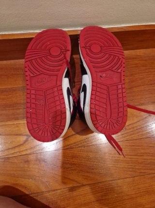 Scarpe Jordan 36.5 nere, rosse, bianche