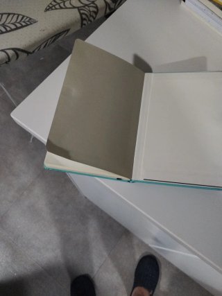 Diario azul con diseño de superhéroe