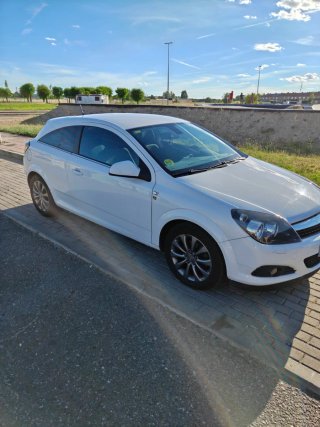 Opel Astra 2010