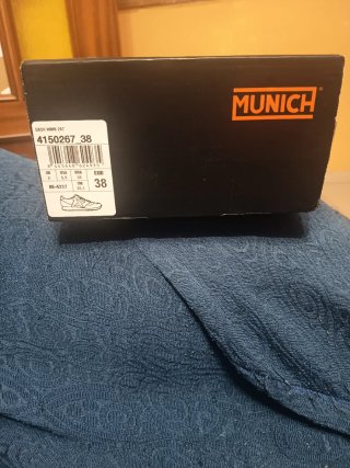 Zapatillas Munich Mujer Talla 38 Nuevas