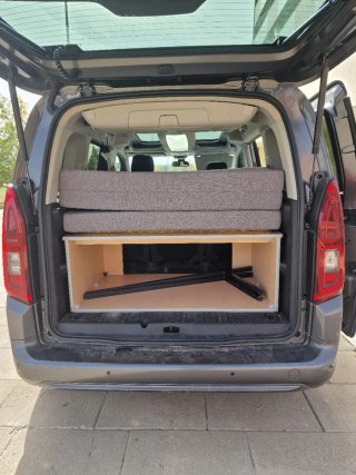 Mueble Camper + colchon Citroën Berlingo / Opel Co