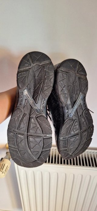 Zapatillas Asics Negras