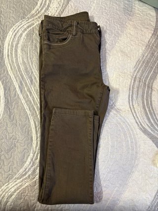 Pantalón vaquero verde caza Talla 42.
