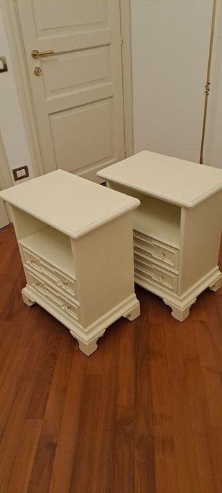 Coppia comodini laccato bianco