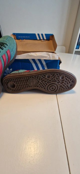 Adidas Spezial Verde y Rojo