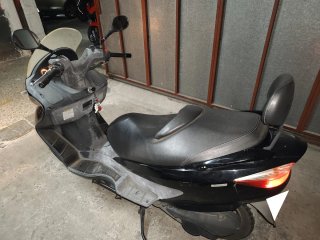Suzuki Burgman 125 Negra