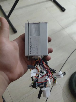 Controladora 48V para patinete eléctrico