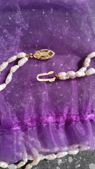 Collar de perlas de arroz con cierre plata y oro