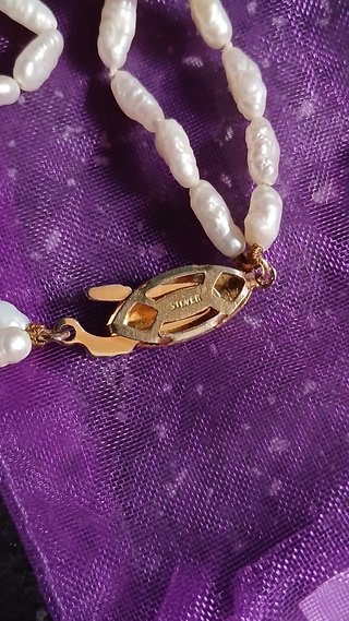 Collar de perlas de arroz con cierre plata y oro