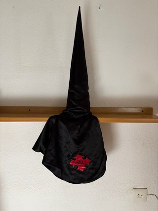 Capirote Nazareno Negro y Rojo