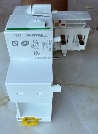 Bloque Vigi Schneider A9Q11225 2P 25A 30mA