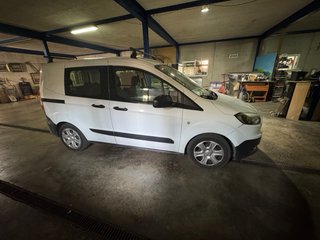 Ford Transit Courier 2017