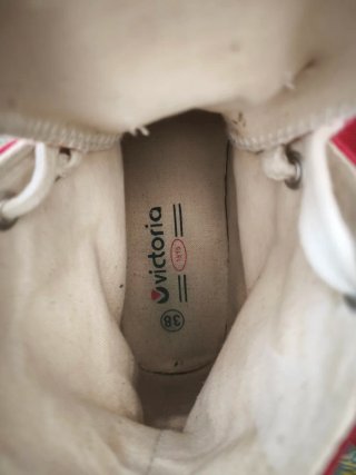 Zapatillas Victoria caña alta rojas