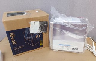Humidificador Levoit Blanco y Transparente