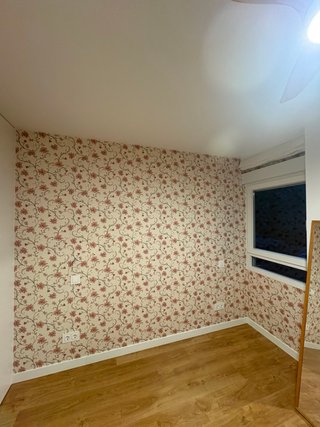 INSTALACIÓN DE PAPEL PINTADO Y MONTAJE DE MUEBLES