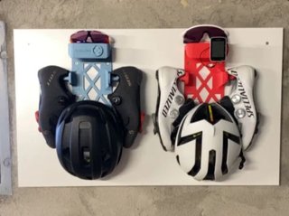 Soporte pared accesorios ciclismo