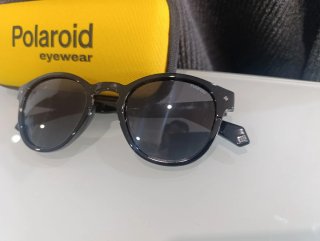 Gafas de sol Polaroid negras