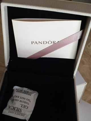 Lote Cajas Pandora Beige y Rosa