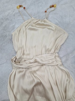 Vestido Zara estilo romano con pedrería
