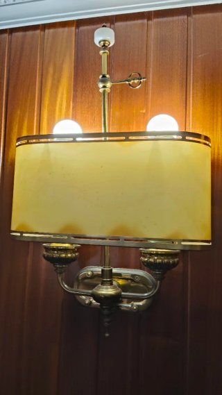 Lámparas de pared antiguas