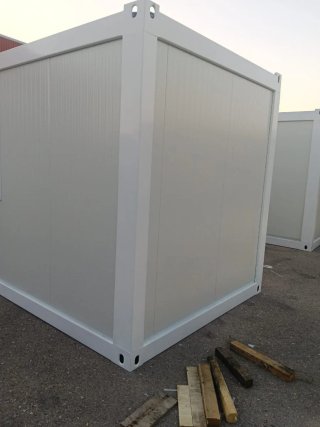 Caseta prefabricada metálica