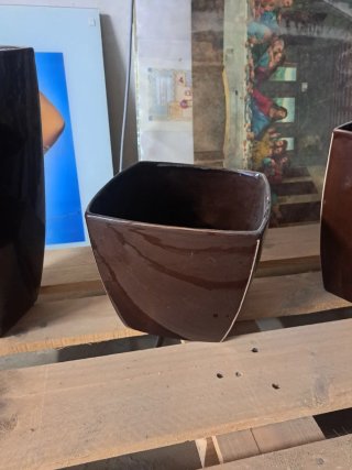 Set di 3 vasi/fioriere in fibra marrone